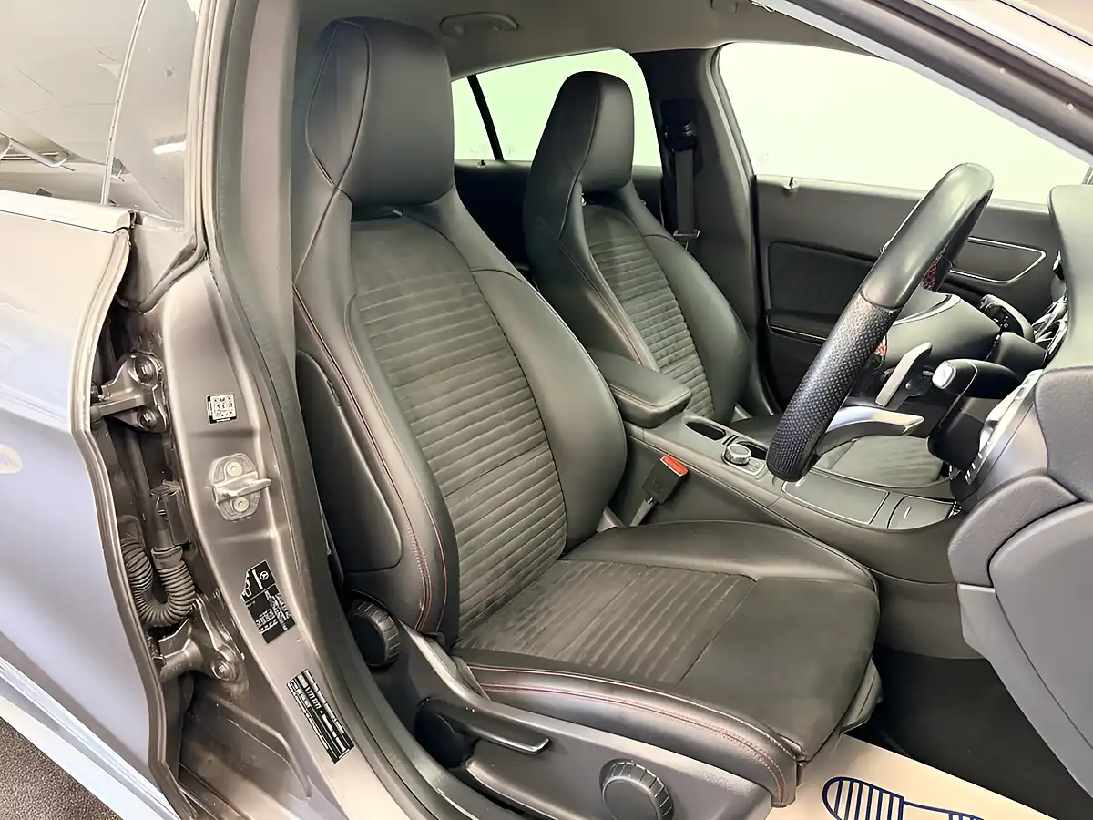 Used 2019 Mercedes-Benz Cla Shooting Brake AMG Line Edition Mountain Grey - Interior and Exterior details 3
