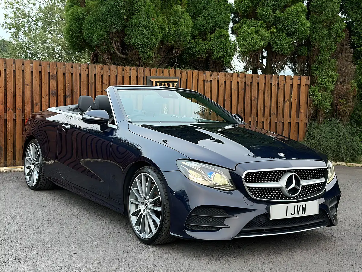 Used 2019 Mercedes-Benz E Class AMG Line Blue - Interior and Exterior details 4