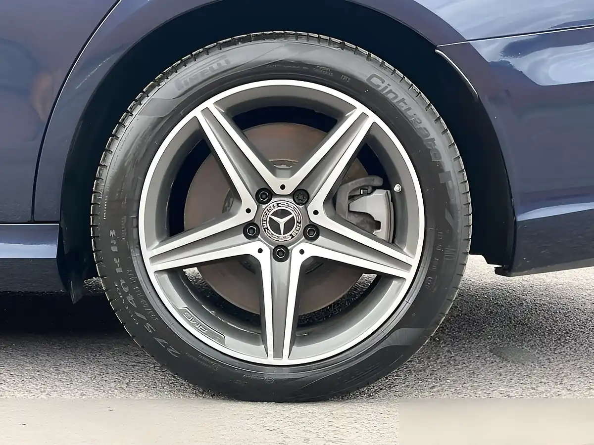 Used 2019 Mercedes-Benz E Class AMG Line Premium Blue - Interior and Exterior details 17