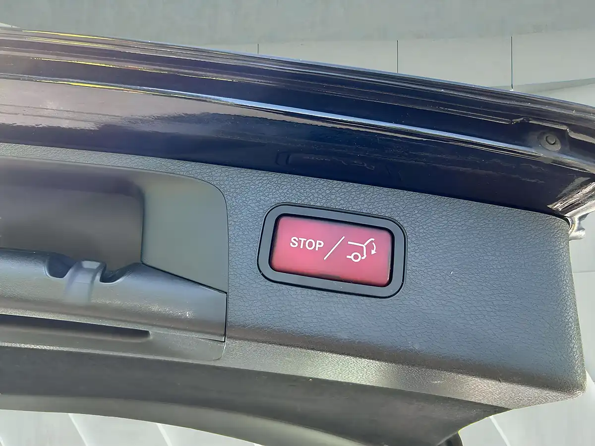 Used 2019 Mercedes-Benz E Class Se Black - Interior and Exterior details 17