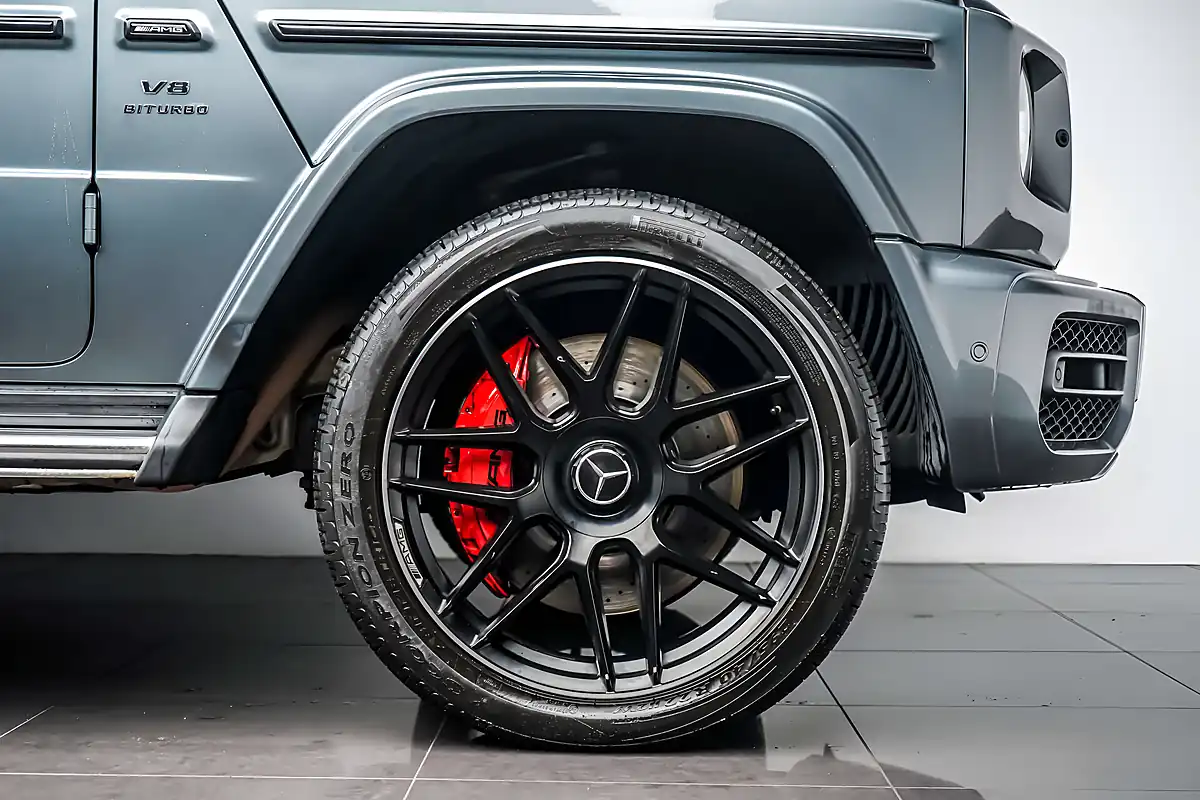 Used 2019 Mercedes-Benz G Class G63 AMG Selenite Grey - Interior and Exterior details 9