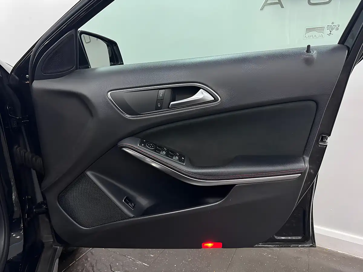 Used 2019 Mercedes-Benz Gla AMG Line Black - Interior and Exterior details 13