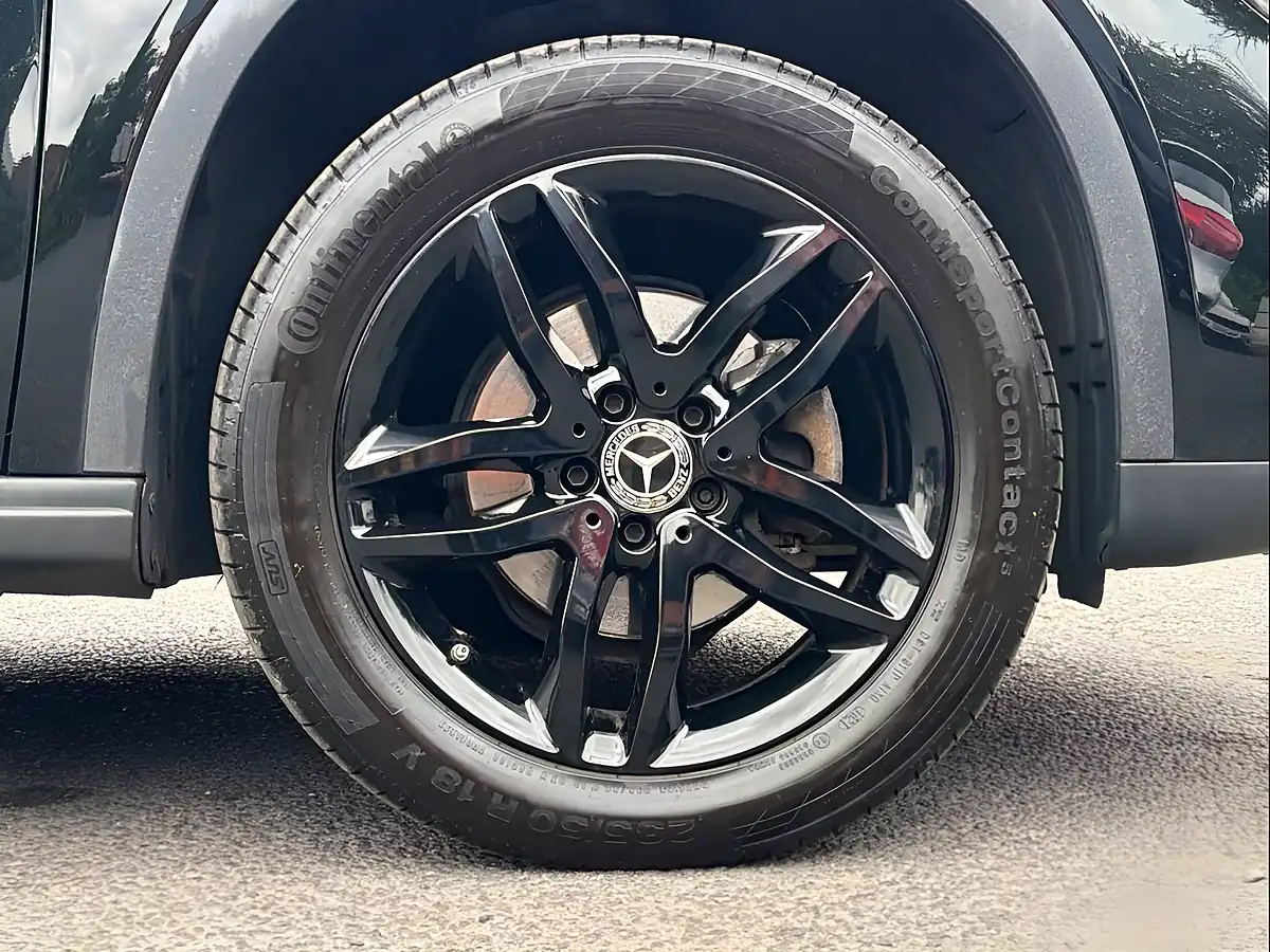 Used 2019 Mercedes-Benz Gla Class Urban Edition Black - Interior and Exterior details 20