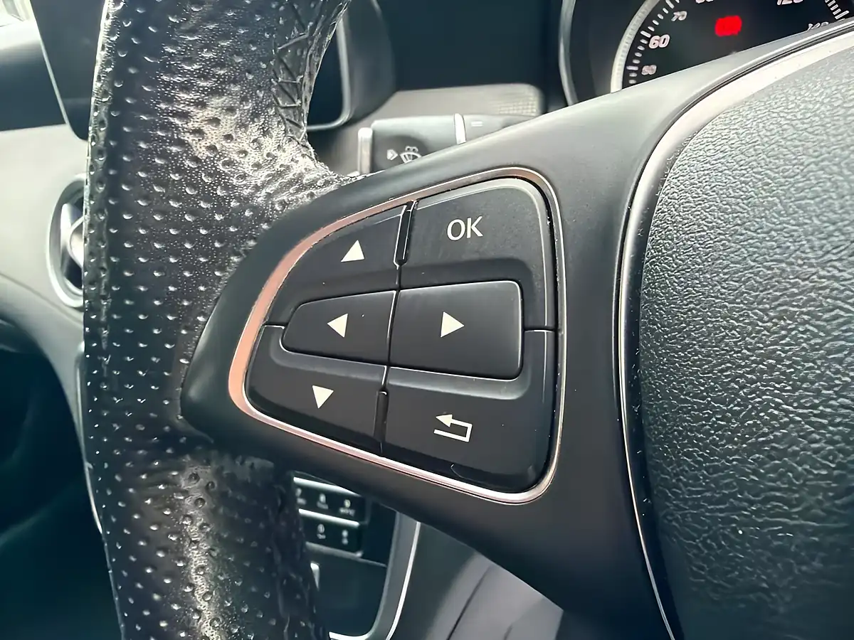 Used 2019 Mercedes-Benz Gla Class Urban Edition Red - Interior and Exterior details 12