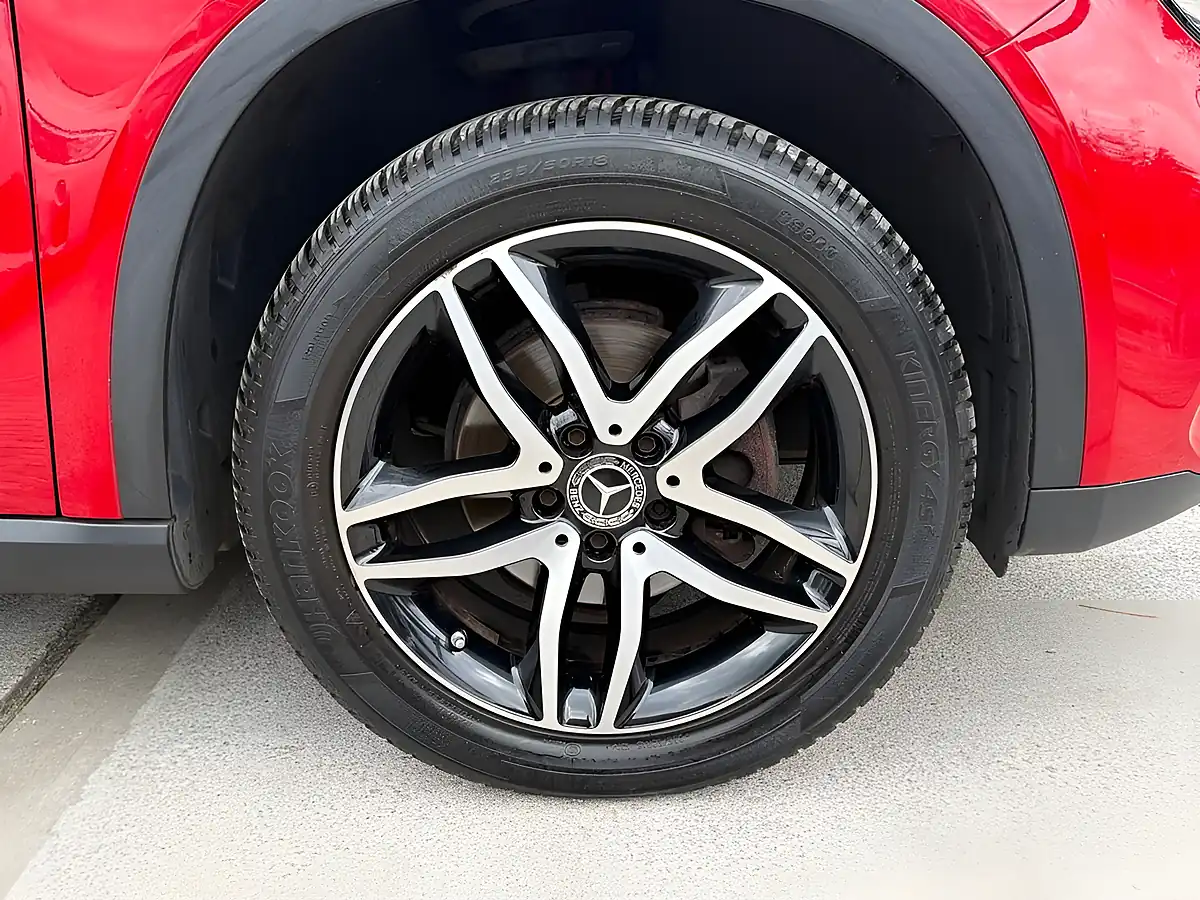 Used 2019 Mercedes-Benz Gla Class Urban Edition Red - Interior and Exterior details 20