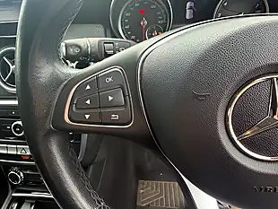 Used 2019 Mercedes-Benz Gla Se Executive Grey - Interior and Exterior details 11