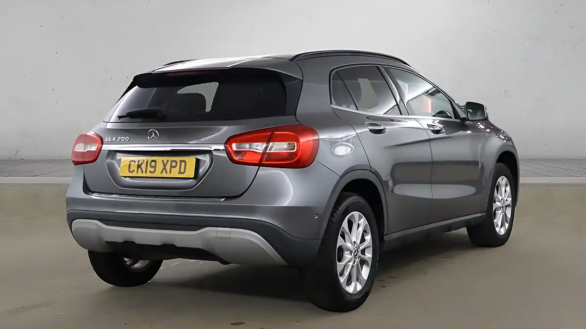 Used 2019 Mercedes-Benz Gla Se (executive) Grey - Interior and Exterior details 2