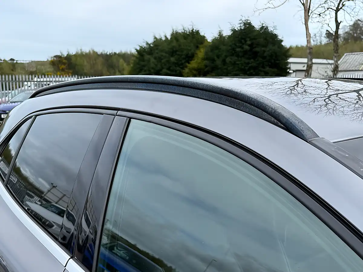 Used 2019 Mercedes-Benz Gla Se Mountain Grey - Interior and Exterior details 11