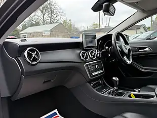 Used 2019 Mercedes-Benz Gla Se Mountain Grey - Interior and Exterior details 17