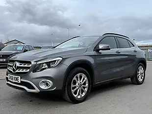 Used 2019 Mercedes-Benz Gla Se Mountain Grey - Interior and Exterior details 3