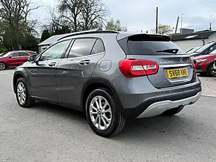 Used 2019 Mercedes-Benz Gla Se Mountain Grey - Interior and Exterior details 7