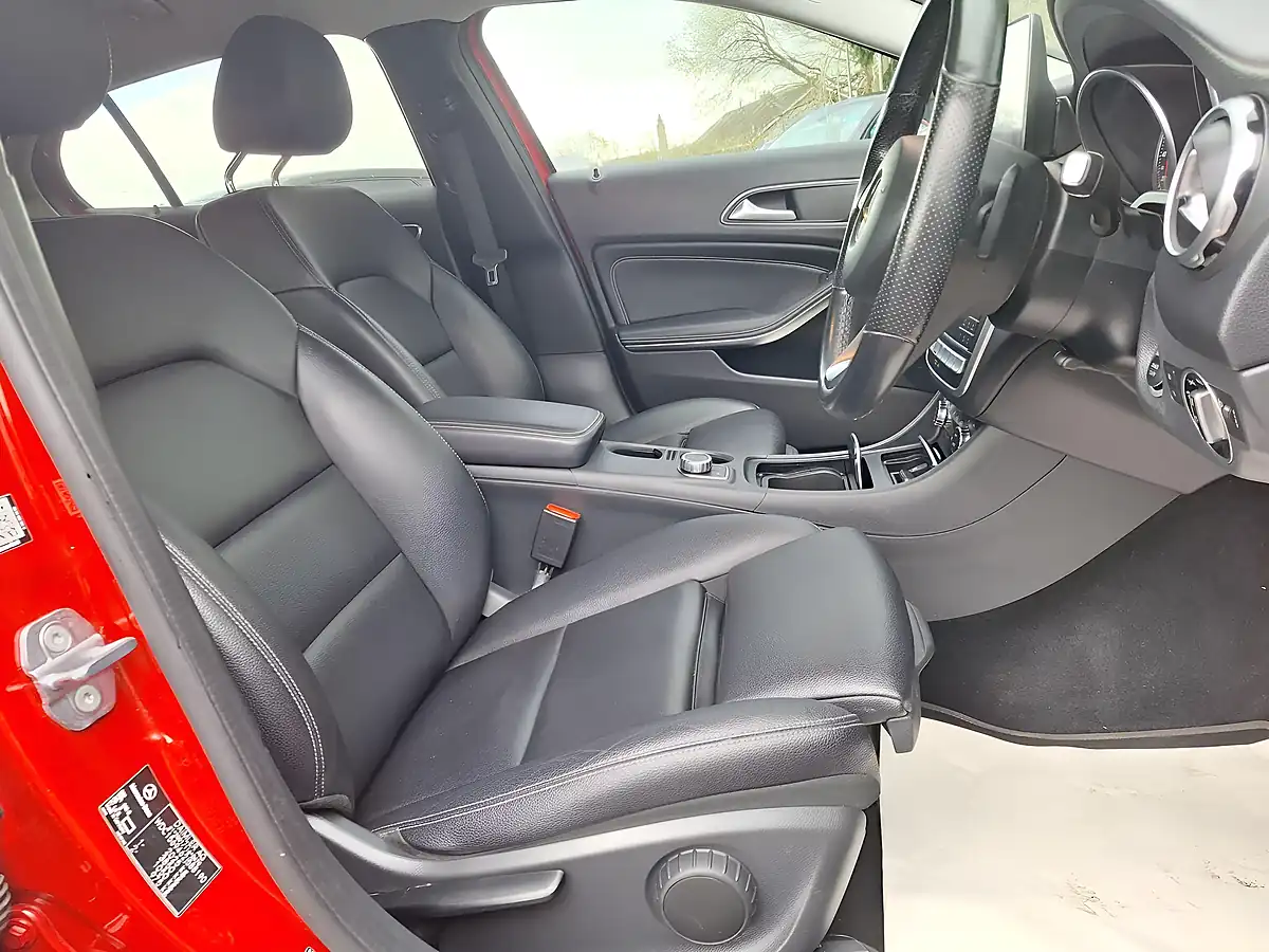 Used 2019 Mercedes-Benz Gla Sport Executive Red - Interior and Exterior details 10