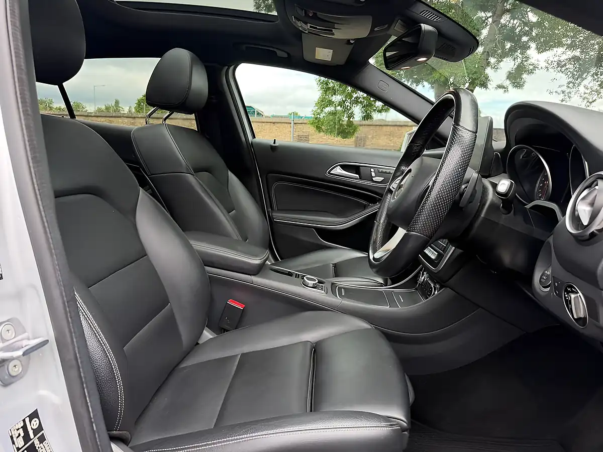Used 2019 Mercedes-Benz Gla Sport Premium Plus Silver - Interior and Exterior details 12