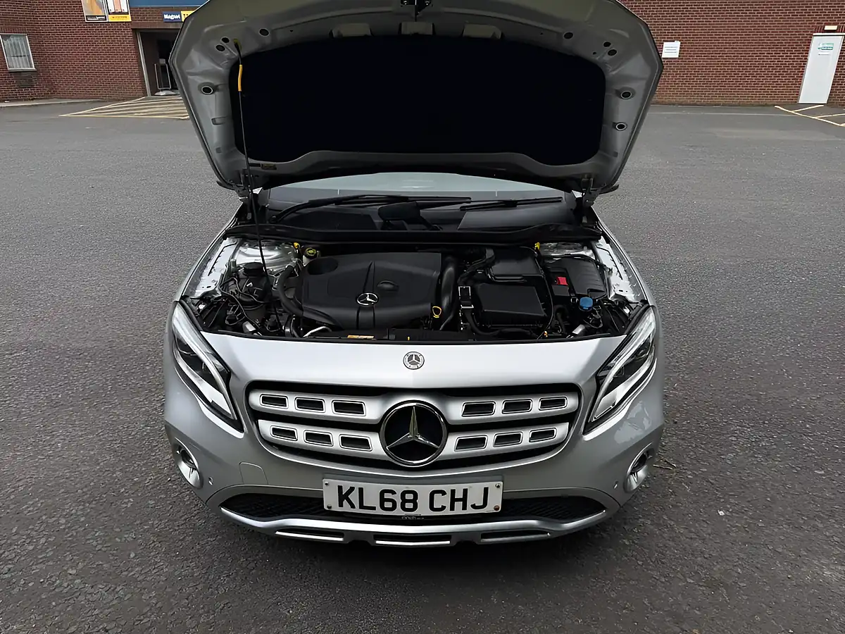 Used 2019 Mercedes-Benz Gla Sport Premium Plus Silver - Interior and Exterior details 13
