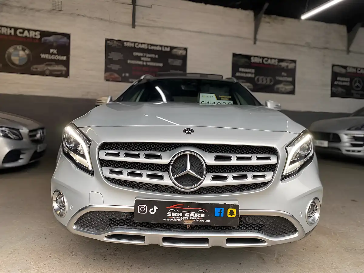 Used 2019 Mercedes-Benz Gla Sport Silver - Interior and Exterior details 8