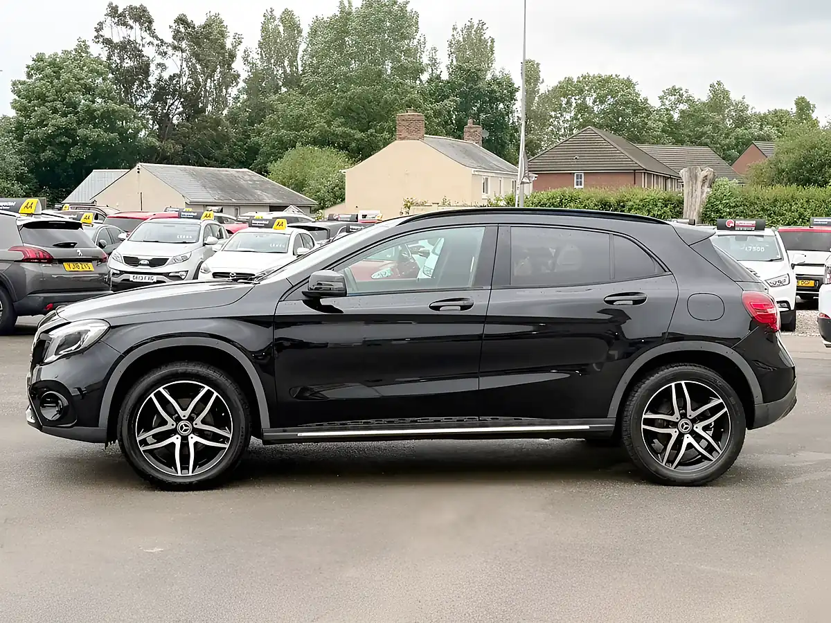 Used 2019 Mercedes-Benz Gla Urban Edition Black - Interior and Exterior details 13