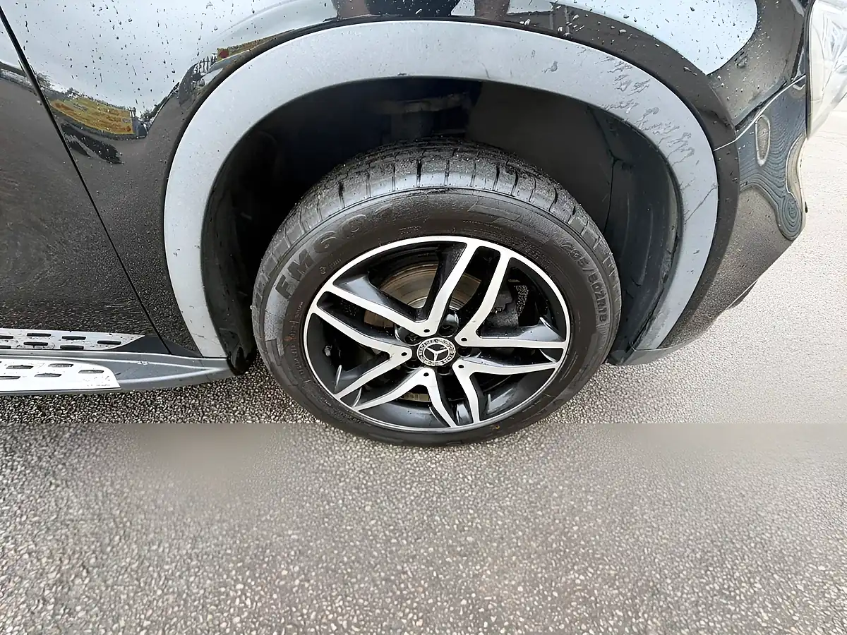 Used 2019 Mercedes-Benz Gla Urban Edition Black - Interior and Exterior details 19
