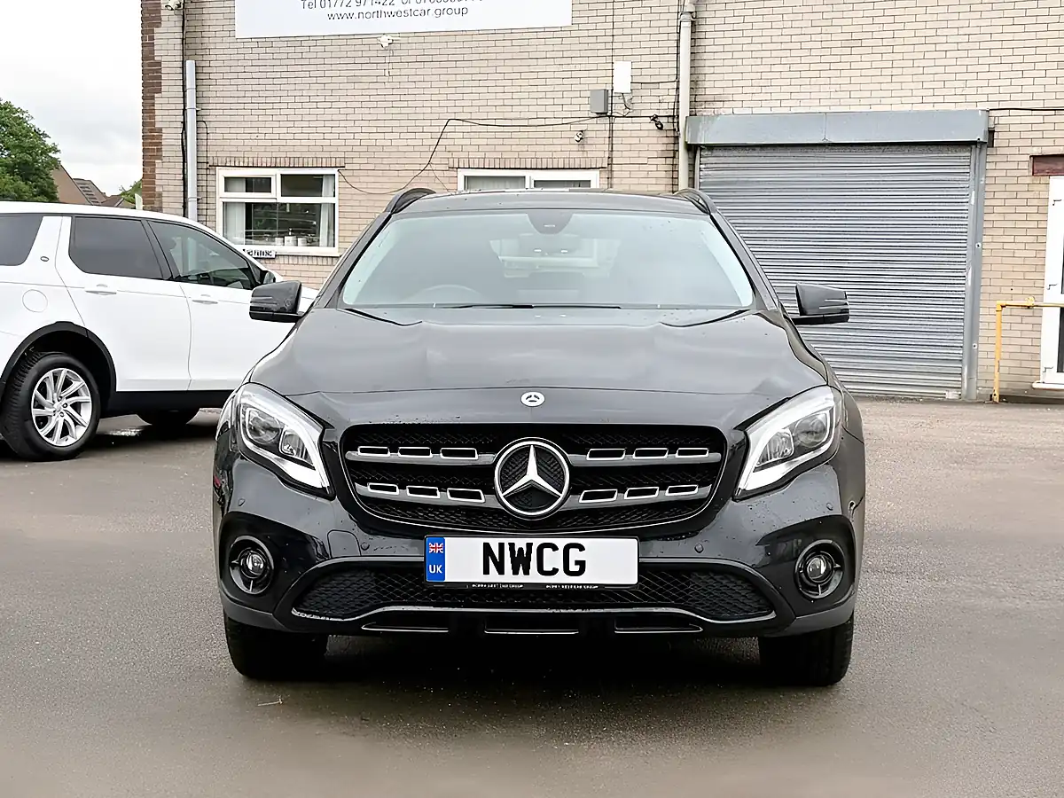 Used 2019 Mercedes-Benz Gla Urban Edition Black - Interior and Exterior details 3