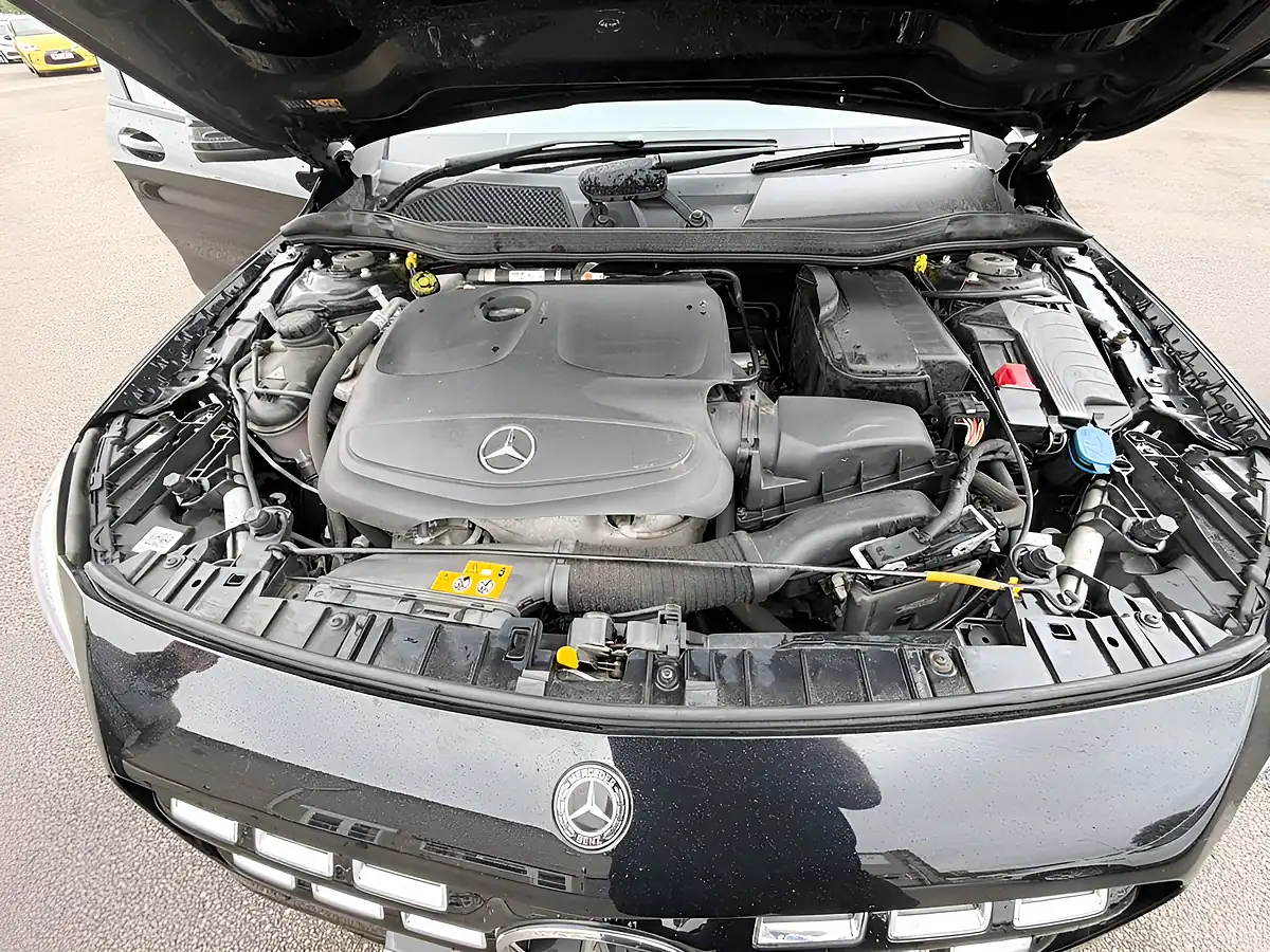 Used 2019 Mercedes-Benz Gla Urban Edition Black - Interior and Exterior details 5