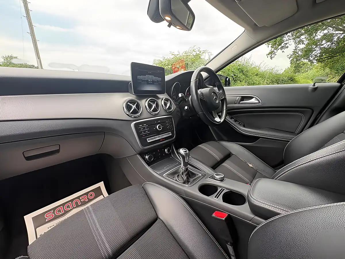 Used 2019 Mercedes-Benz Gla Urban Edition Black - Interior and Exterior details 14