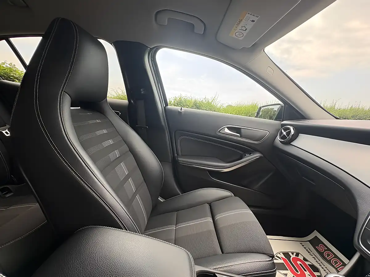 Used 2019 Mercedes-Benz Gla Urban Edition Black - Interior and Exterior details 16