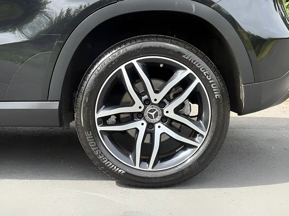 Used 2019 Mercedes-Benz Gla Urban Edition Black - Interior and Exterior details 13