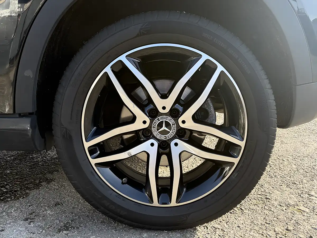Used 2019 Mercedes-Benz Gla Urban Edition Black - Interior and Exterior details 11