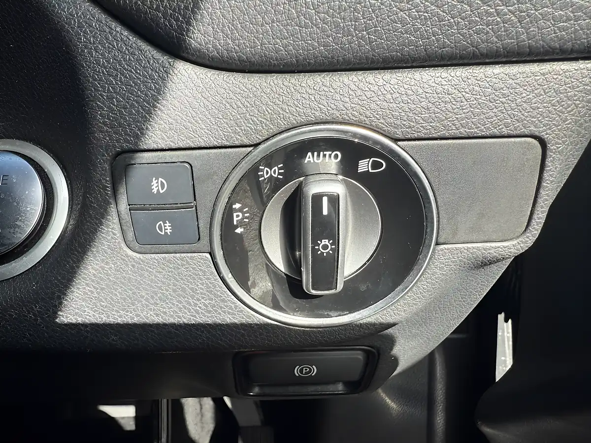 Used 2019 Mercedes-Benz Gla Urban Edition Black - Interior and Exterior details 14