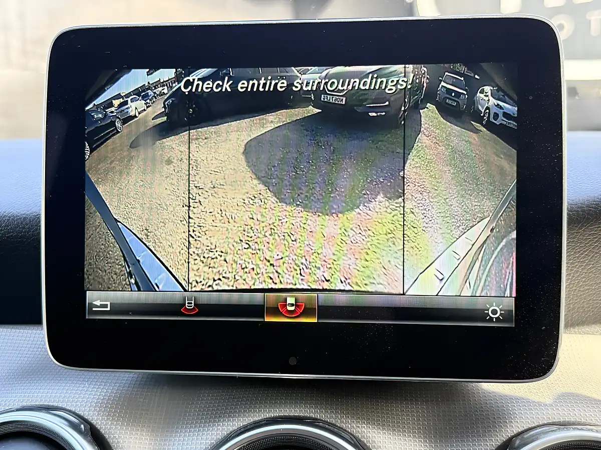 Used 2019 Mercedes-Benz Gla Urban Edition Black - Interior and Exterior details 16