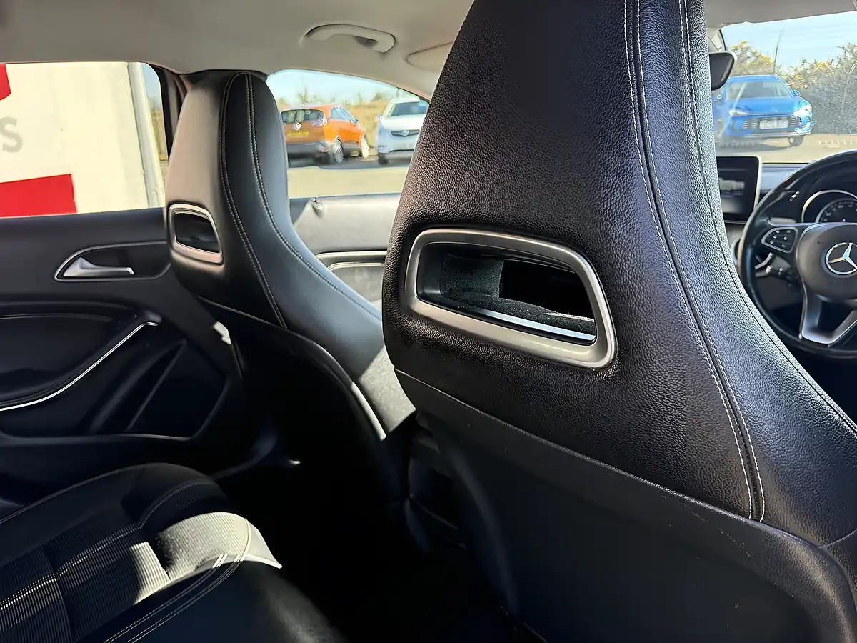 Used 2019 Mercedes-Benz Gla Urban Edition Grey - Interior and Exterior details 18