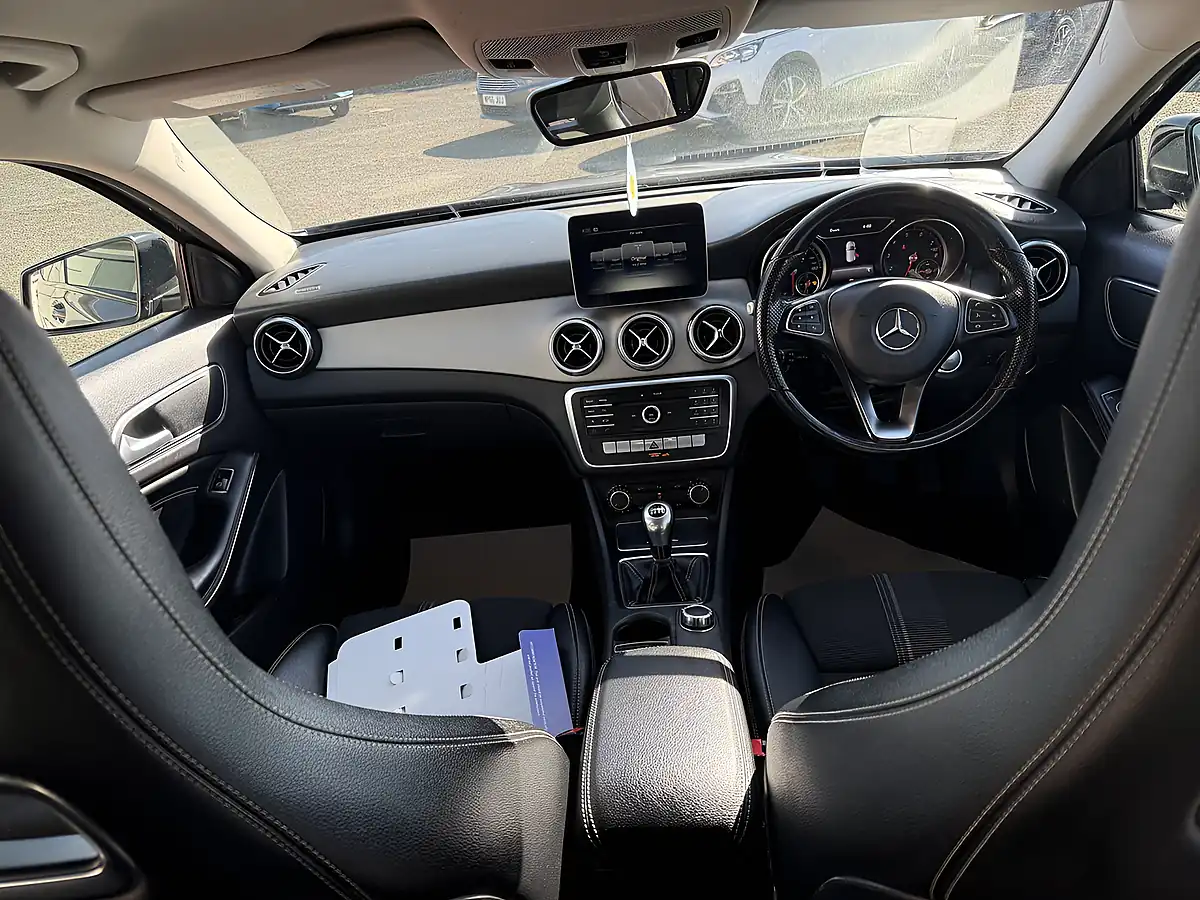 Used 2019 Mercedes-Benz Gla Urban Edition Grey - Interior and Exterior details 19