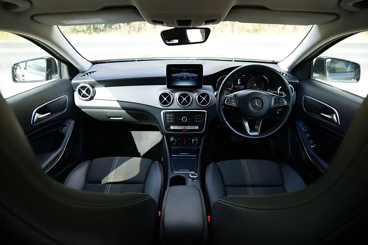 Used 2019 Mercedes-Benz Gla Urban Edition Grey - Interior and Exterior details 11