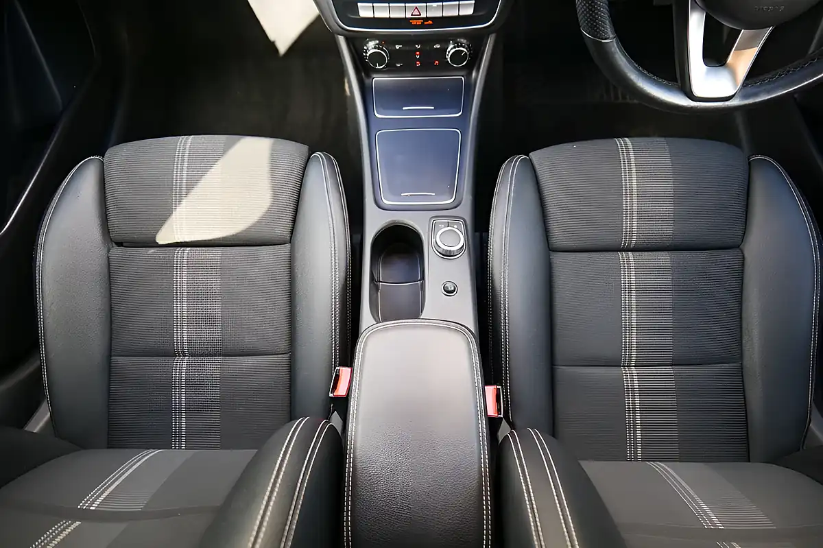 Used 2019 Mercedes-Benz Gla Urban Edition Grey - Interior and Exterior details 12