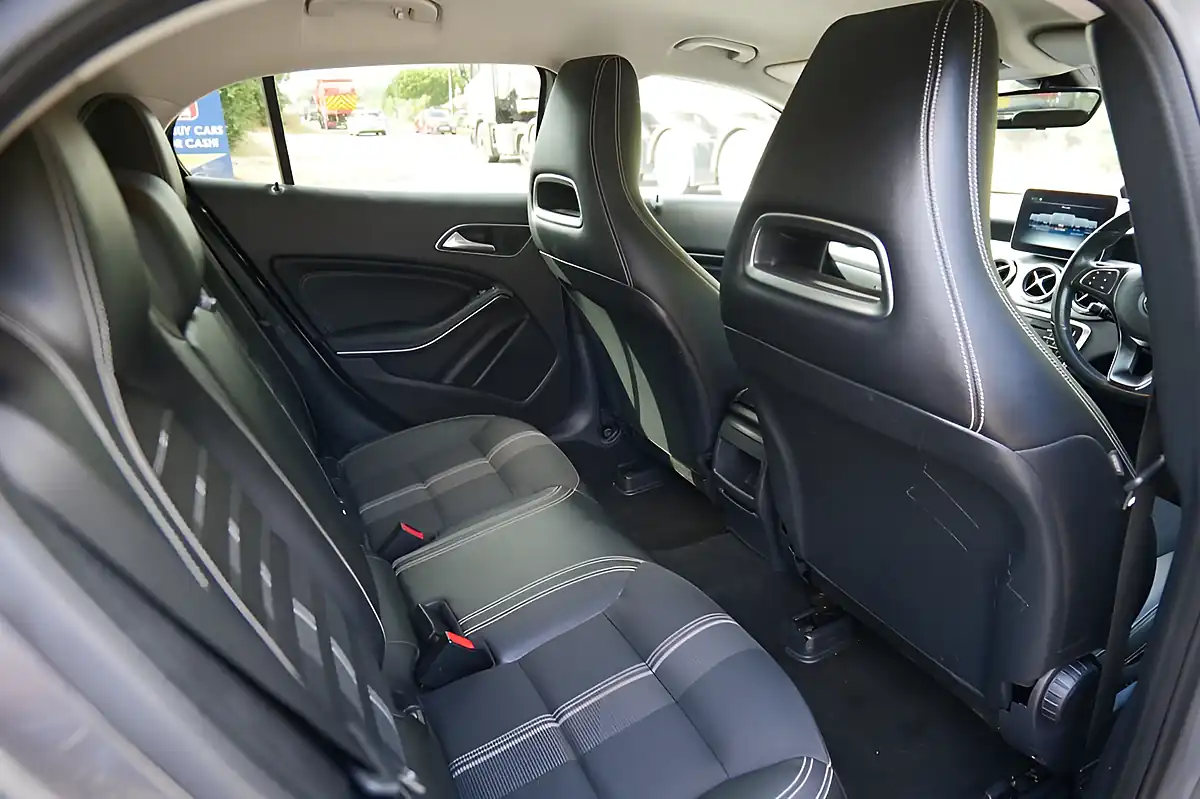 Used 2019 Mercedes-Benz Gla Urban Edition Grey - Interior and Exterior details 15