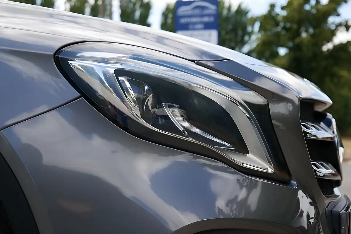 Used 2019 Mercedes-Benz Gla Urban Edition Grey - Interior and Exterior details 16