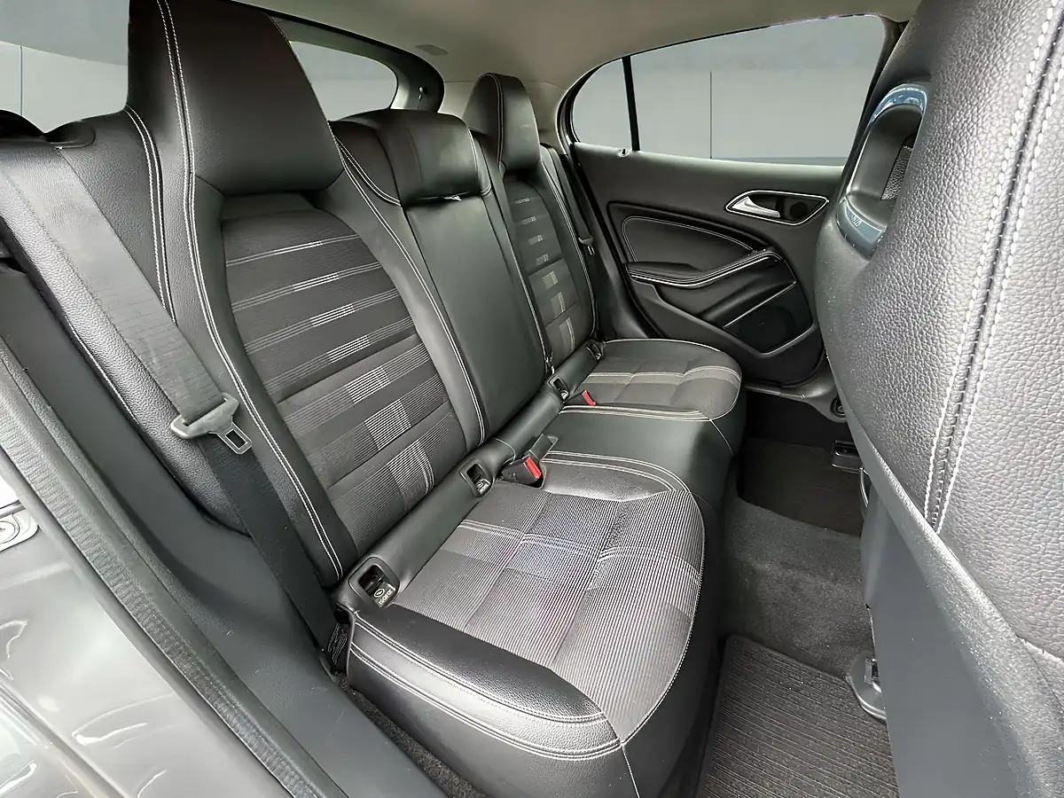 Used 2019 Mercedes-Benz Gla Urban Edition Grey - Interior and Exterior details 12