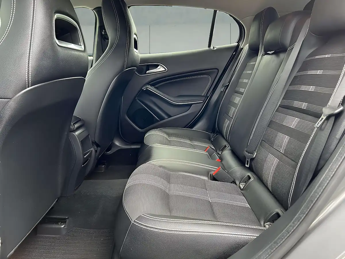 Used 2019 Mercedes-Benz Gla Urban Edition Grey - Interior and Exterior details 13