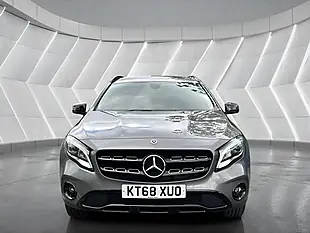 Used 2019 Mercedes-Benz Gla Urban Edition Grey - Interior and Exterior details 3