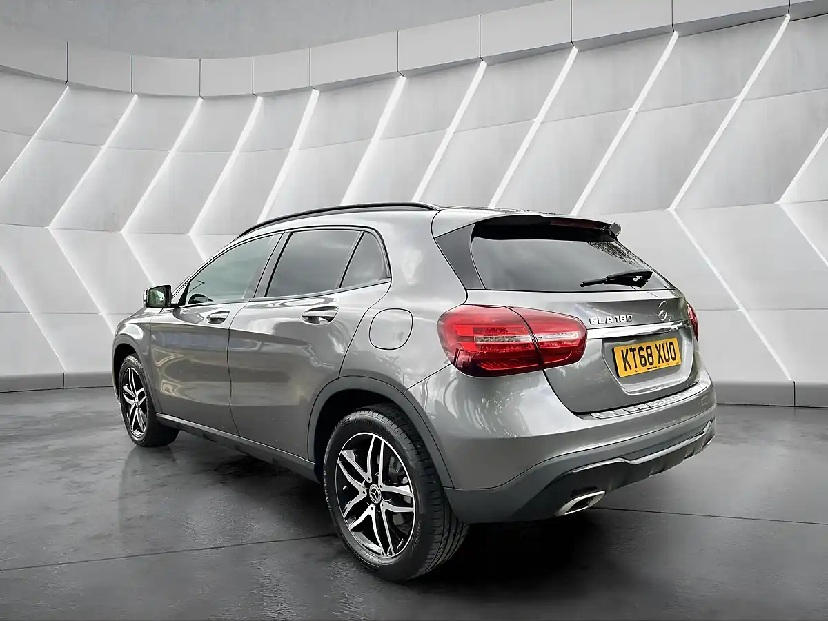 Used 2019 Mercedes-Benz Gla Urban Edition Grey - Interior and Exterior details 6