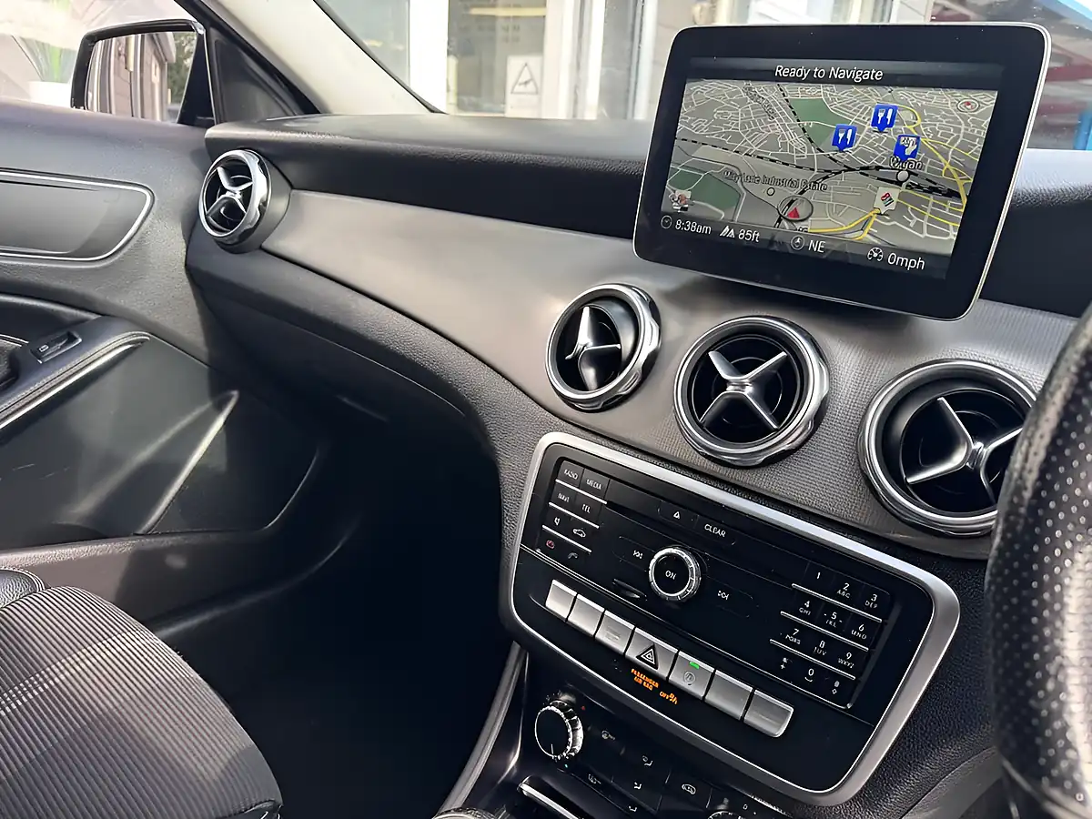 Used 2019 Mercedes-Benz Gla Urban Edition Grey - Interior and Exterior details 15