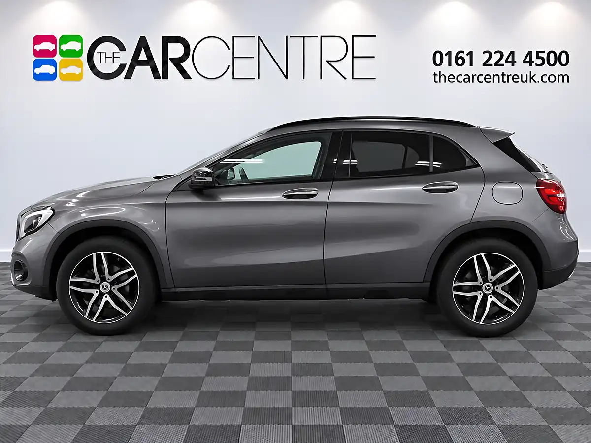 Used 2019 Mercedes-Benz Gla Urban Edition Grey - Interior and Exterior details 6
