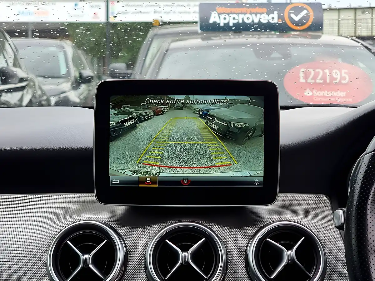 Used 2019 Mercedes-Benz Gla Urban Edition Grey - Interior and Exterior details 12