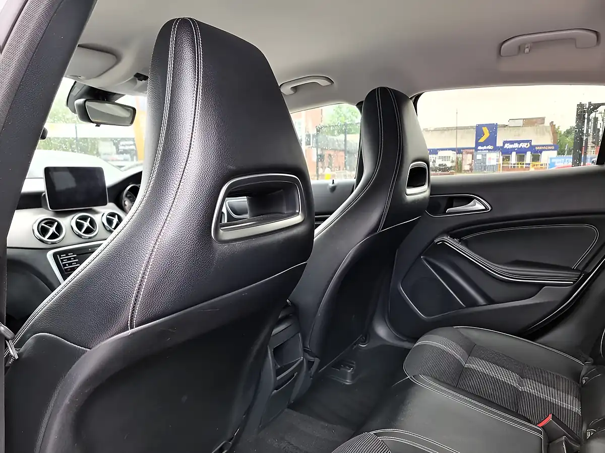 Used 2019 Mercedes-Benz Gla Urban Edition Grey - Interior and Exterior details 16