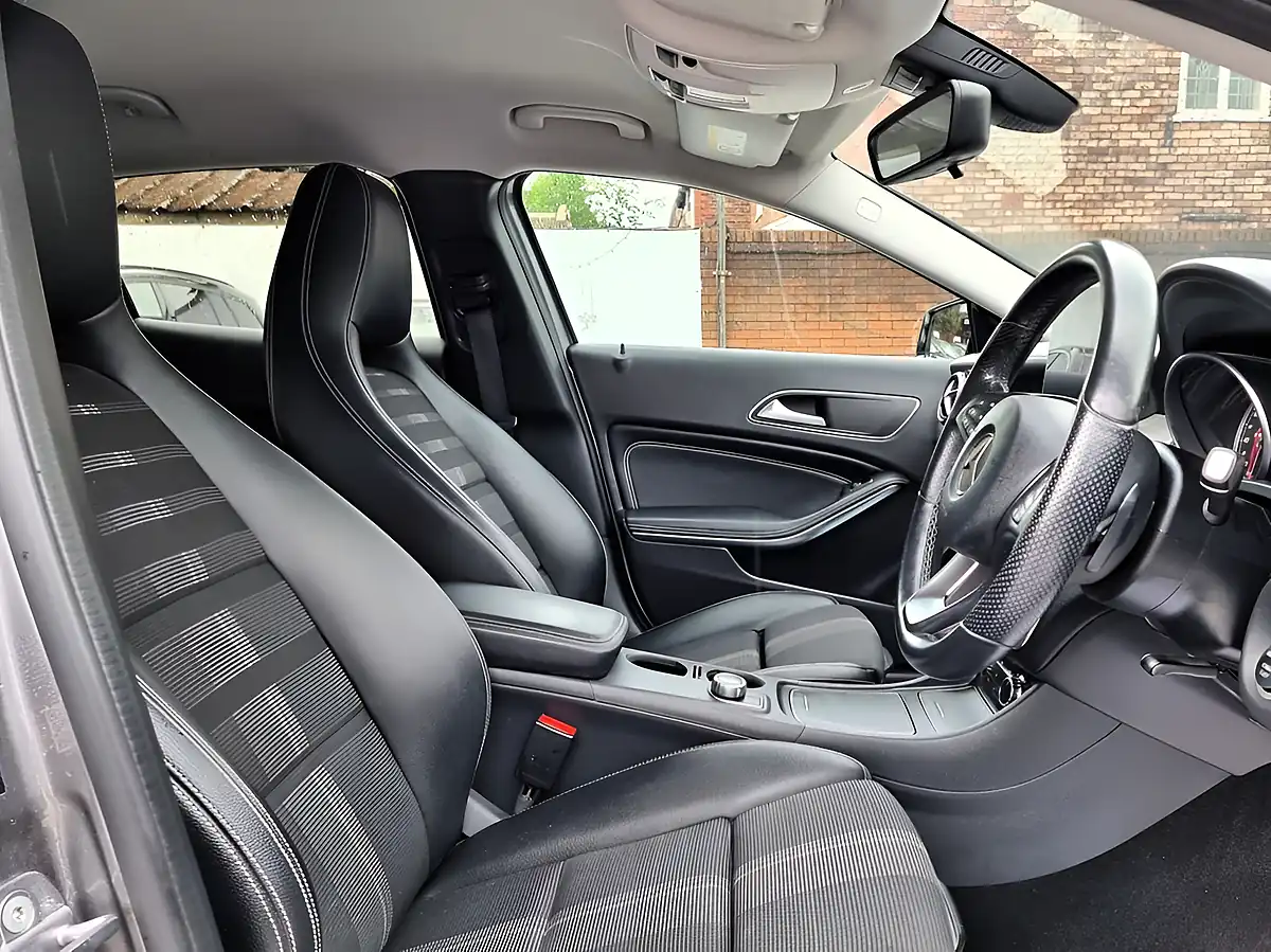 Used 2019 Mercedes-Benz Gla Urban Edition Grey - Interior and Exterior details 19