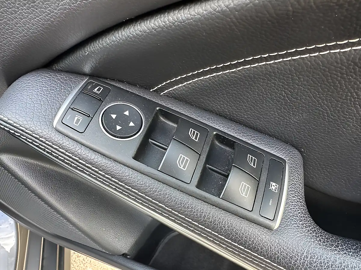 Used 2019 Mercedes-Benz Gla Urban Edition Grey - Interior and Exterior details 19