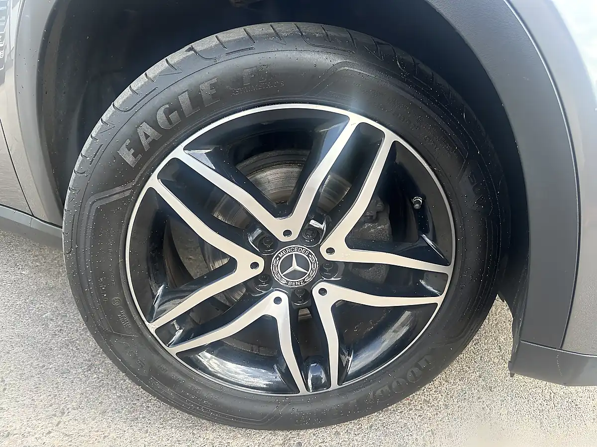 Used 2019 Mercedes-Benz Gla Urban Edition Grey - Interior and Exterior details 2