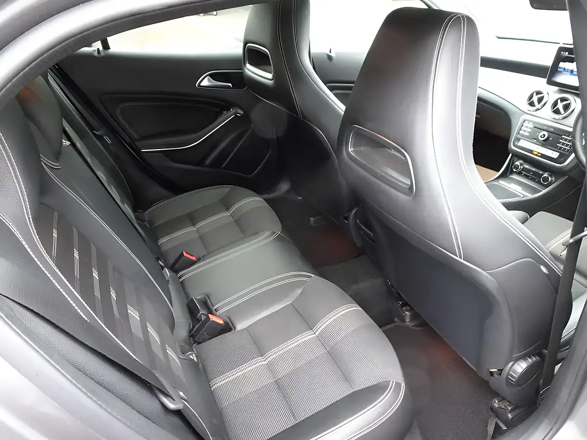 Used 2019 Mercedes-Benz Gla Urban Edition Mountain Grey - Interior and Exterior details 10