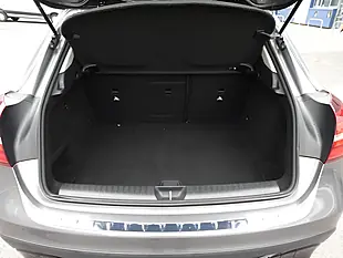 Used 2019 Mercedes-Benz Gla Urban Edition Mountain Grey - Interior and Exterior details 12