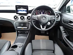 Used 2019 Mercedes-Benz Gla Urban Edition Mountain Grey - Interior and Exterior details 2