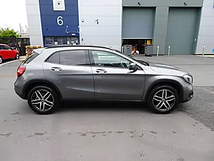 Used 2019 Mercedes-Benz Gla Urban Edition Mountain Grey - Interior and Exterior details 3
